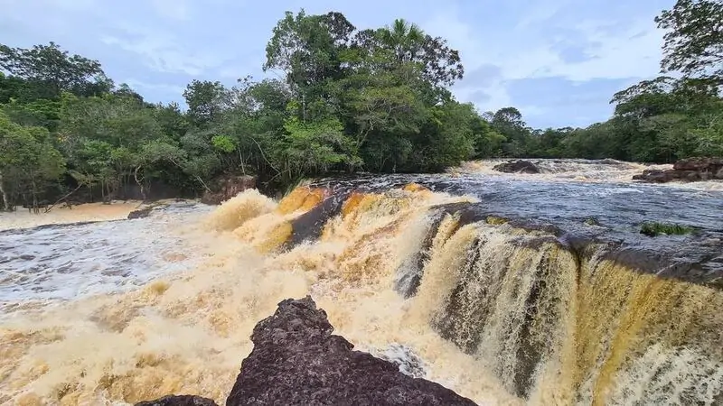 Cidades Turísticas no Amazonas - Presidente Figueiredo: